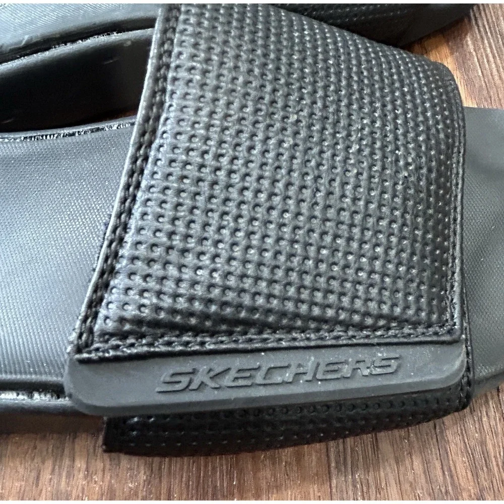 Skechers Men's Gambix 2.0 slide sandals Size 11 BlacK READ